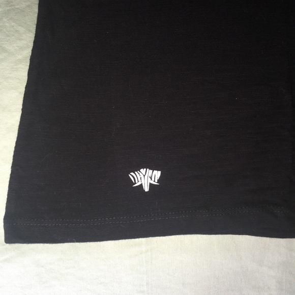 Serengetee Tank w Elephant Patterned Pocket - Picture 3 of 4